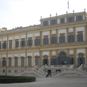 2-Facciata Alla scoperta della reggia di Monza