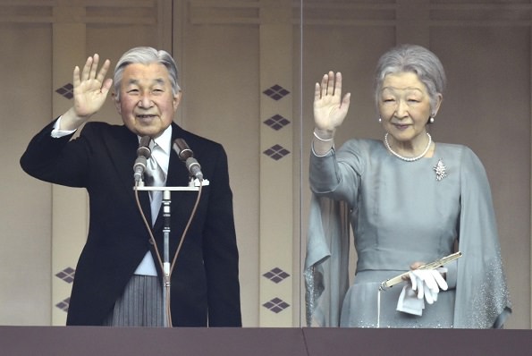 Akihito_abdica Akihito abdica. L’addio dell’imperatore del Giappone