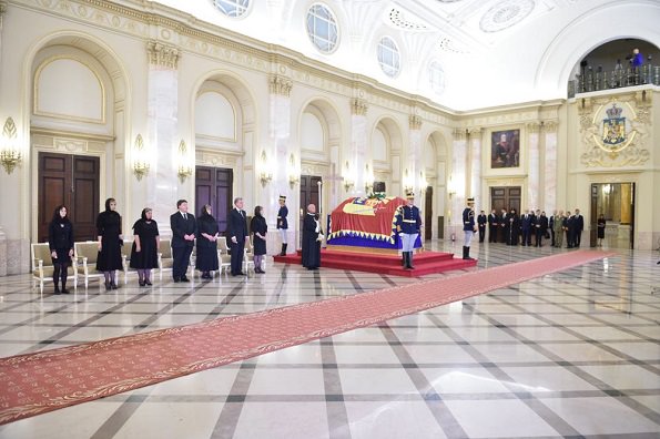 _ANG4505 Lutto nazionale per l’addio alla regina Anna di Romania