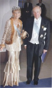 Birgitta-60-anni-re-20061-177x300 Le nozze di Stoccolma: diademi e abiti riciclati