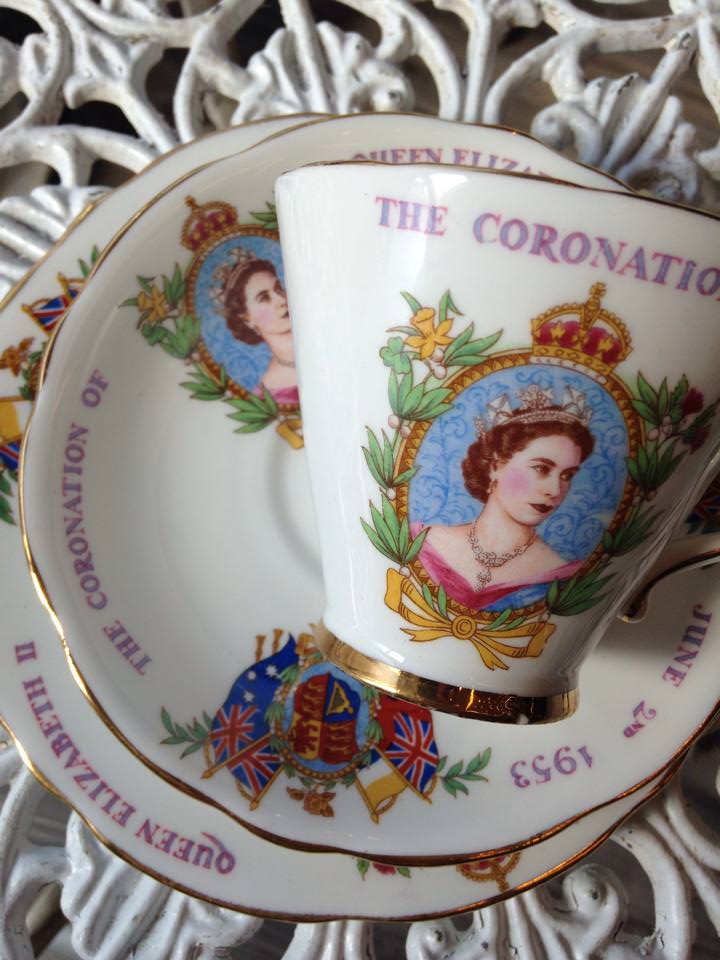 Cupoftea A cup of tea with The Queen