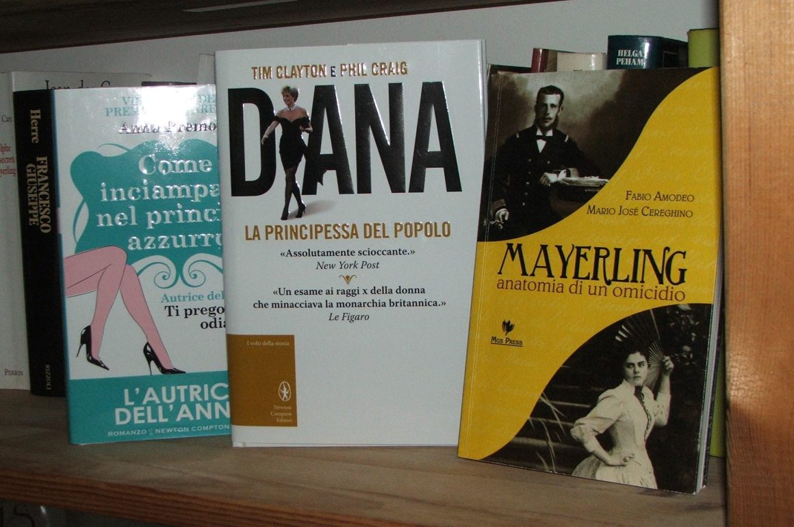DSCF6184 Libri, libri e ancora libri