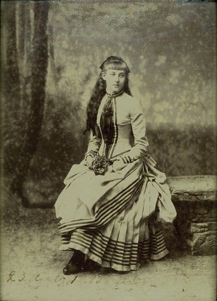 Elenaragazzina Elenaragazzina
