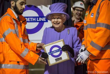 Elizabeth-90-3 Elizabeth Line, una linea della tube per i 90 anni della regina