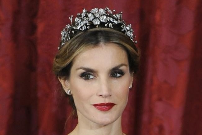 Letizia_Diadema_Copertina I gioielli della regina di Spagna