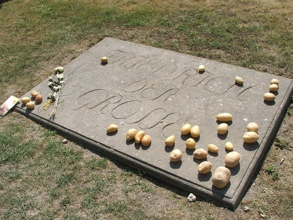 Le patate di Federici, la tomba