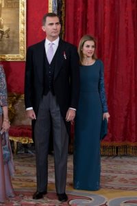 Spanish+Royals+Receive+Diplomatic+Corps+Madrid+25y_FkPVbf0l