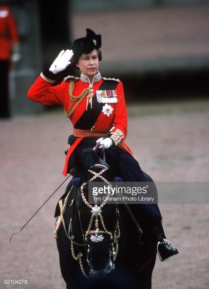 Handmade Software, Inc. Image Alchemy v1.13 Il Trooping the Colour per i 90 anni della regina Elisabetta II