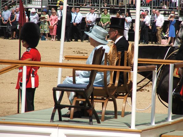 Trooping_16