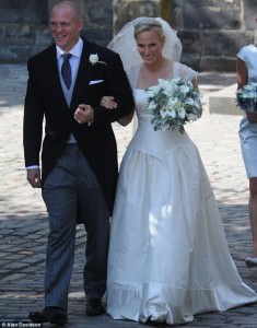 WeddingZara1-235x300 Zara e Mike, oggi sposi con la benedizione di nonna Elisabetta II