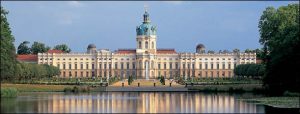 charlottenburg_panorama_schmal