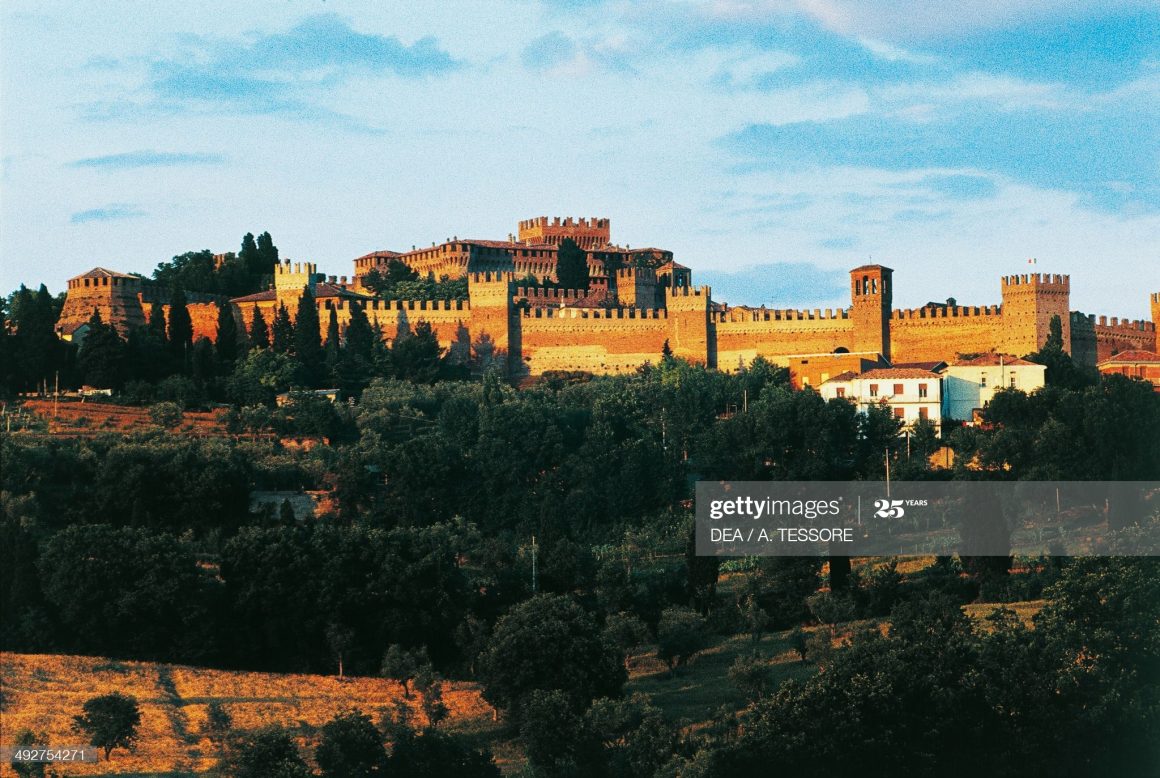gettyimages-492754271-2048x2048-2 Paolo, Francesca e l’invenzione del castello di Gradara