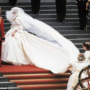 Lady Diana uno spirito libero. La principessa icona mondiale, in mostra a Venaria