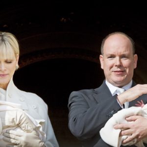 Gemelli al balcone: la presentazione ufficiale di Jacques e Gabriella