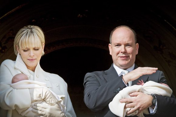 monaco-3-z Gemelli al balcone: la presentazione ufficiale di Jacques e Gabriella