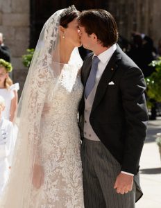 novios-beso--a