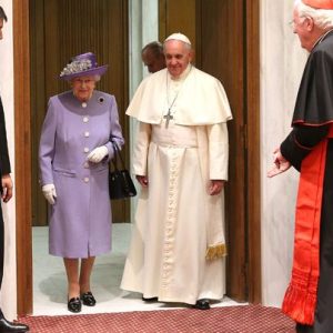 Elisabetta II, il Presidente e il Papa