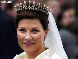 tiara4rp0